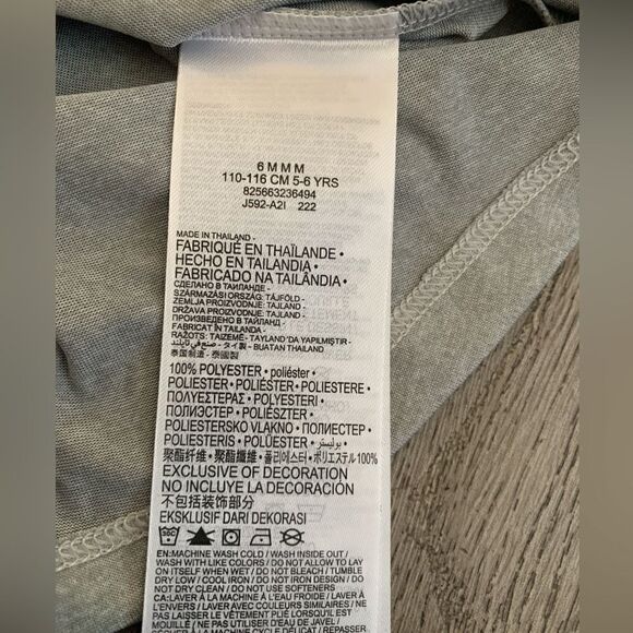 Nike girls size 6 (M) 2 pc set perfect for summer - Picture 3 of 3